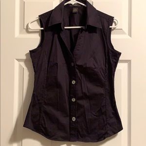 EUC Banana Republic button up sleeveless shirt.